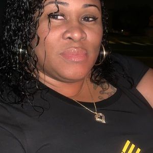 Meet your Posher, Renee